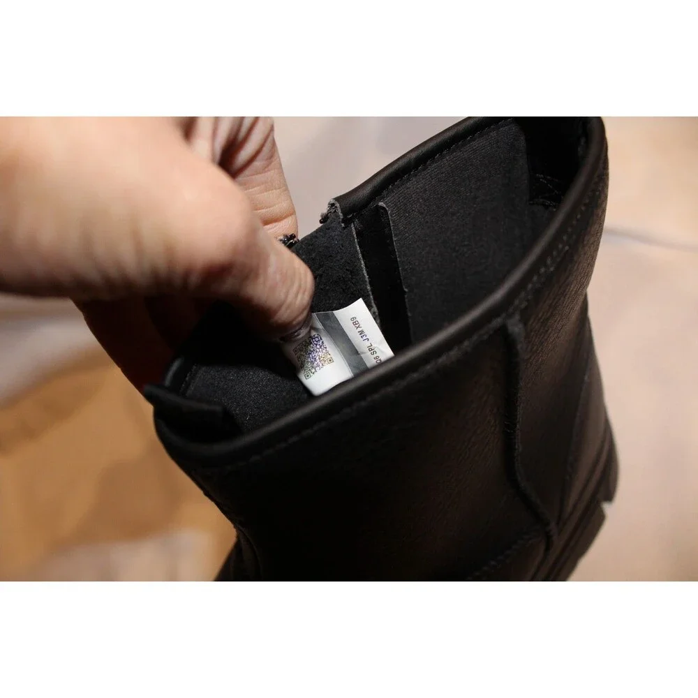UGG side zipper